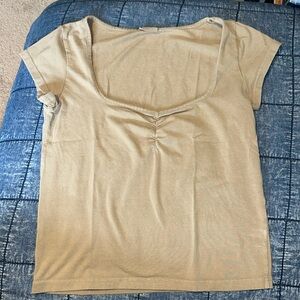 Brandy Melville t-shirt